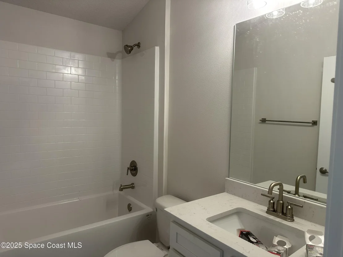 Photo of 955 Kylar Drive NW