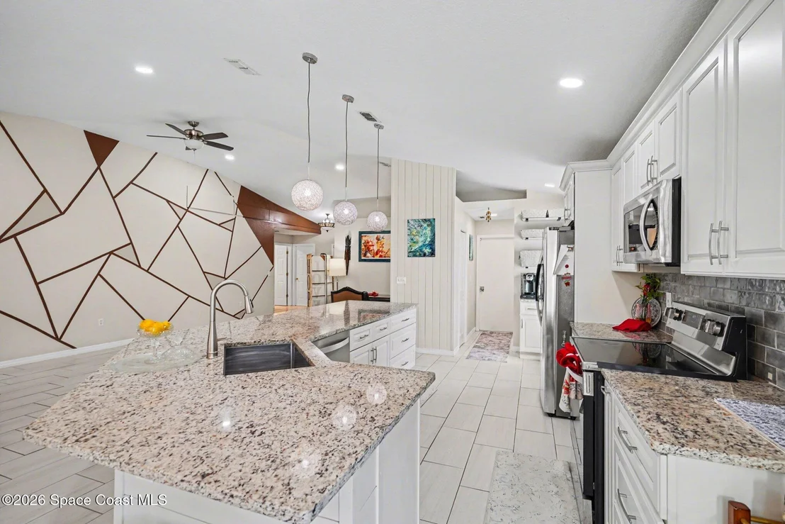 Photo of 215 Mcclain Drive