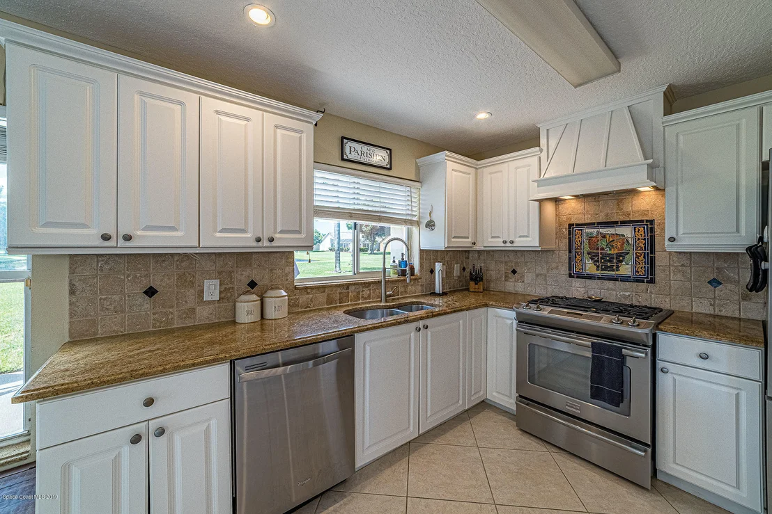Photo of 3987 Saint Armens Circle