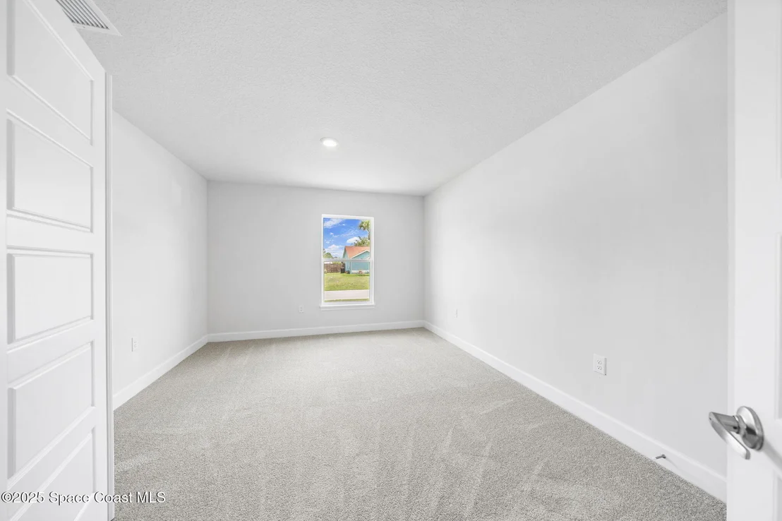 Photo of 920 Lyons Circle NW