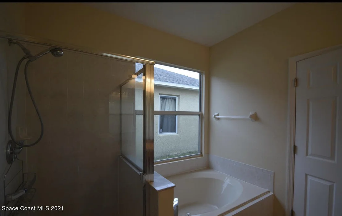 Photo of 901 Benton Drive