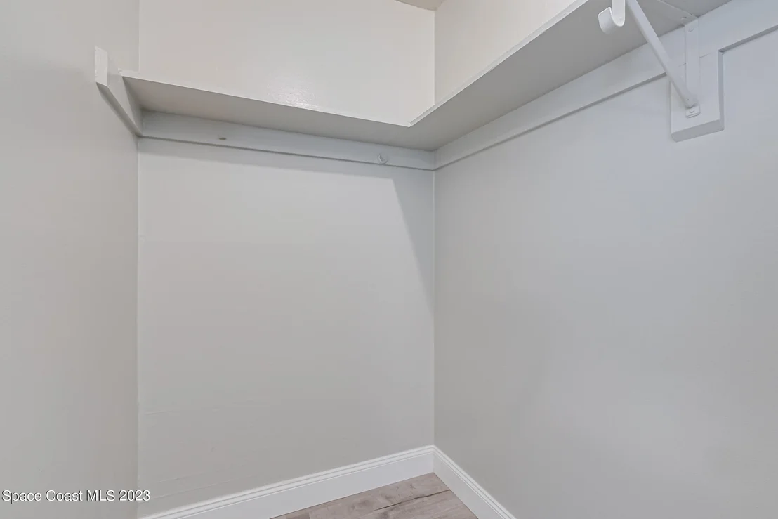 Photo of 1794 Dixon Boulevard