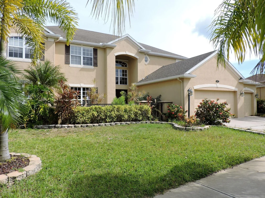 Photo of 3286 Peninsula Circle