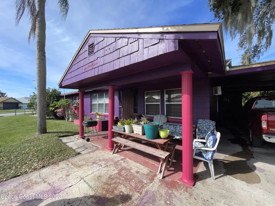 Photo of 723 Ixora Avenue