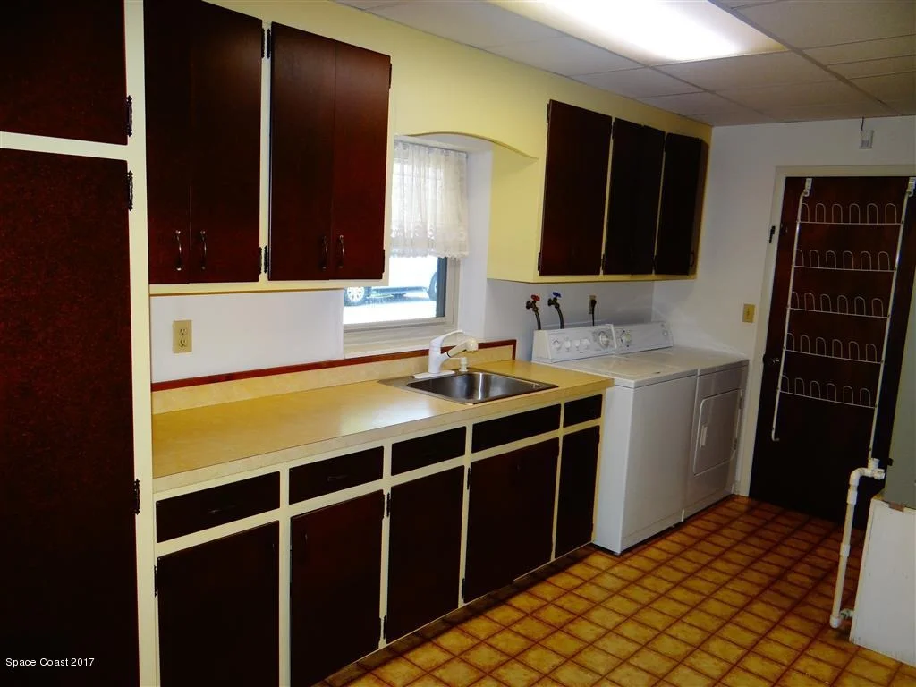 Photo of 1021 Sunswept Road NE