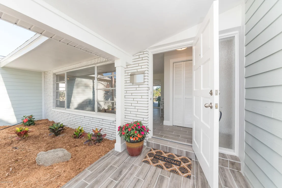 Photo of 405 Cardinal Drive