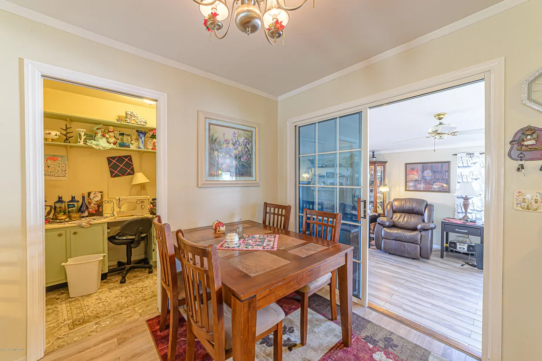 Photo of 1023 Eyerly Lane NE