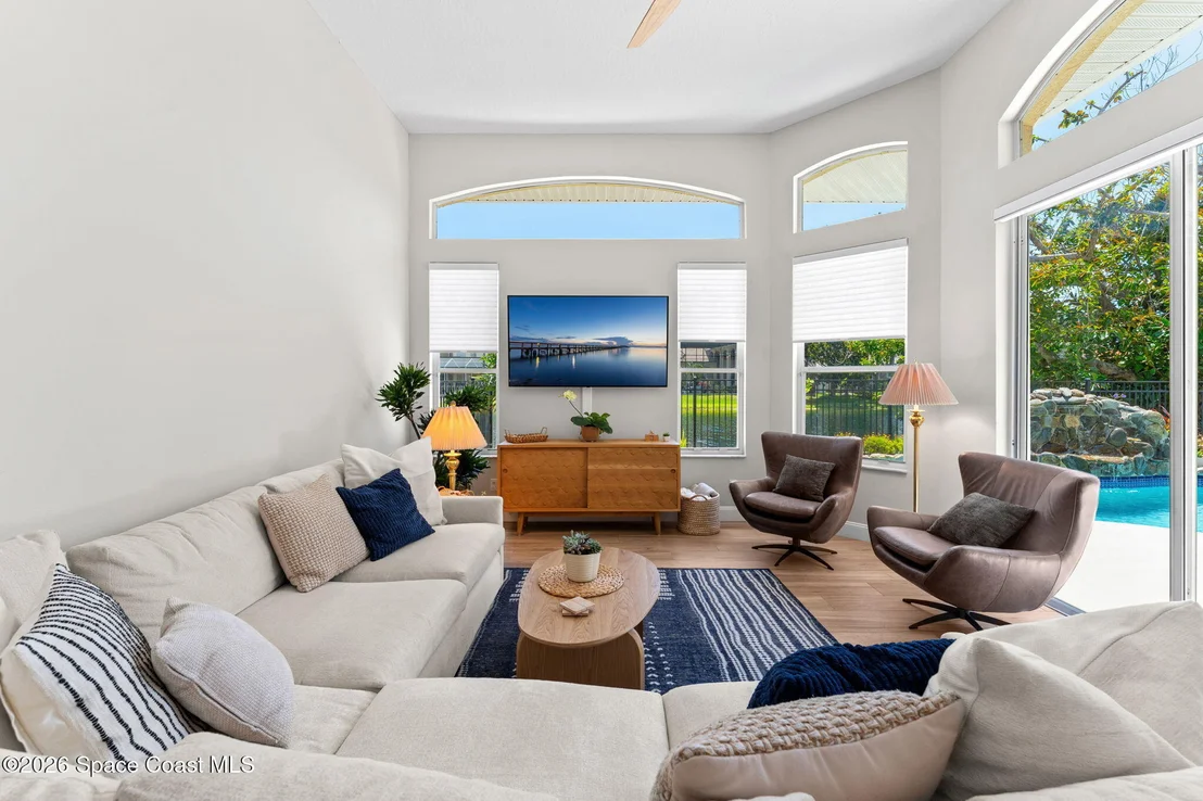 Photo of 329 Lanternback Island Drive