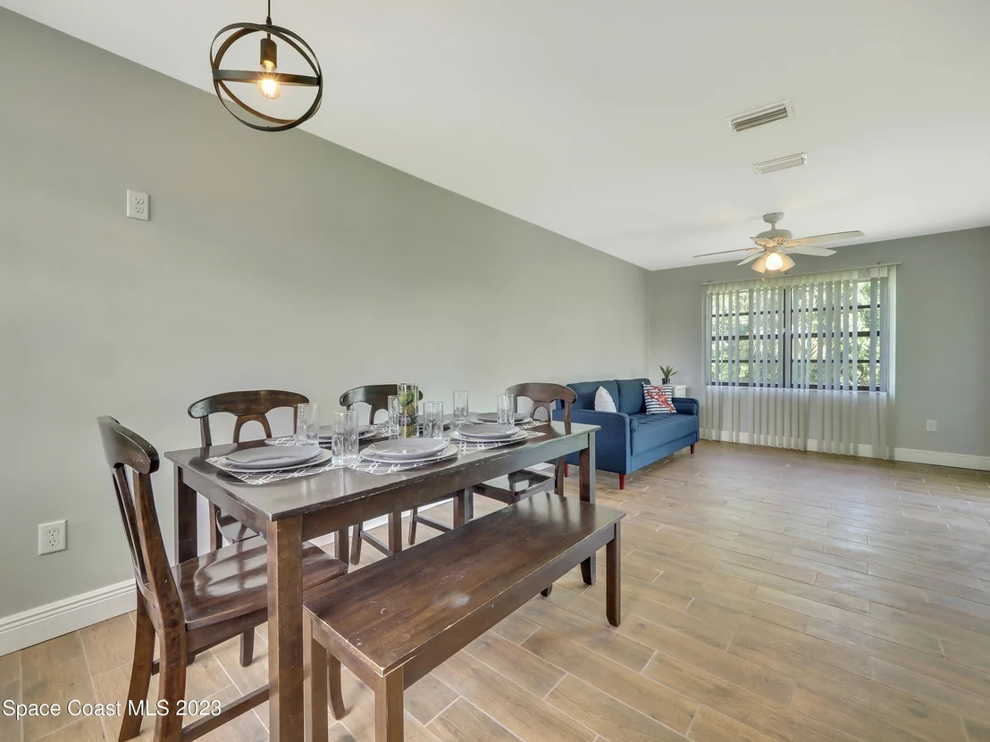 Photo of 2056 Little John Road