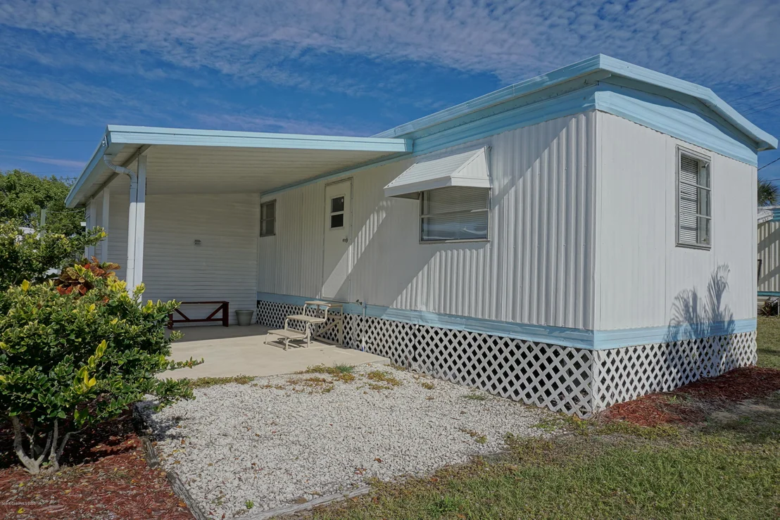 Photo of 3172 Indian River Drive NE