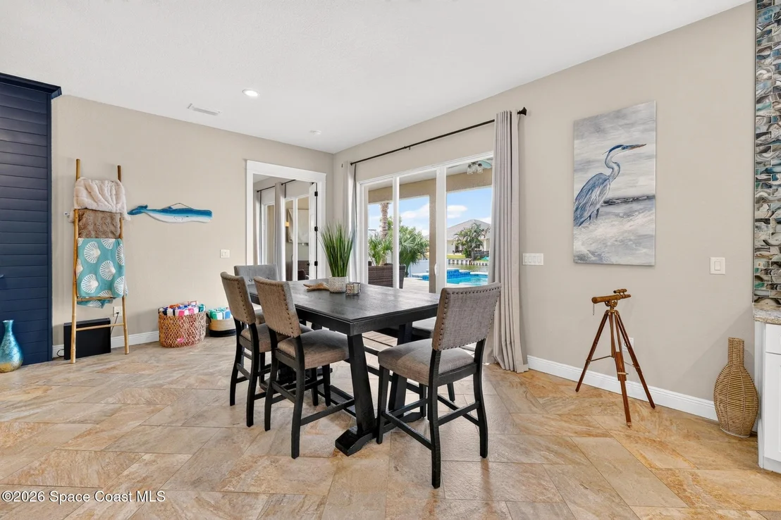 Photo of 318 Angelo Lane