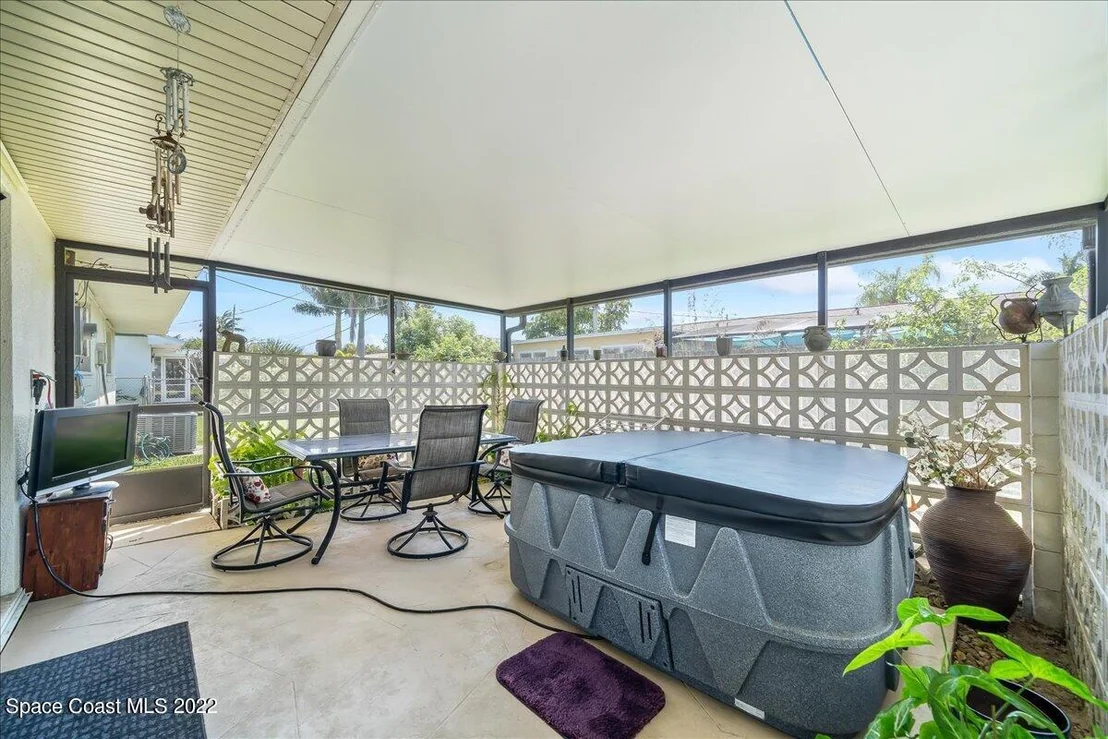 Photo of 329 Dorset Drive