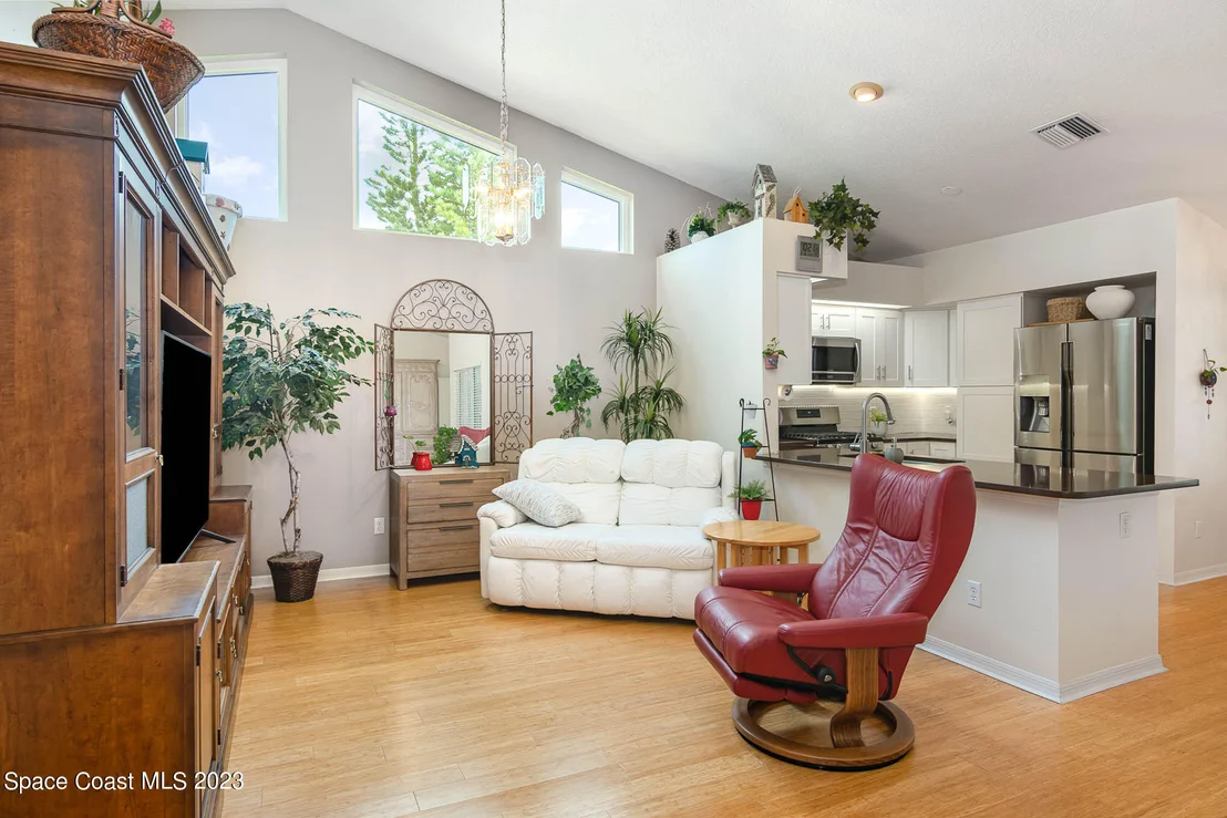 Photo of 1713 Independence Avenue