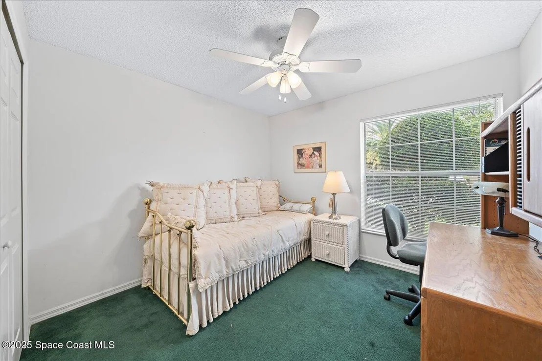 Photo of 883 Villa Drive
