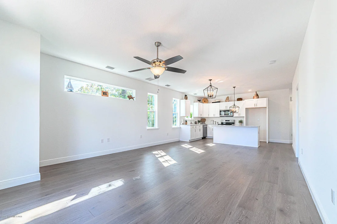 Photo of 435 Crescent Drive