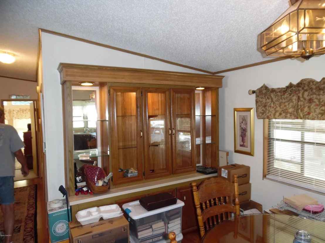 Photo of 5635 Algonquin Place