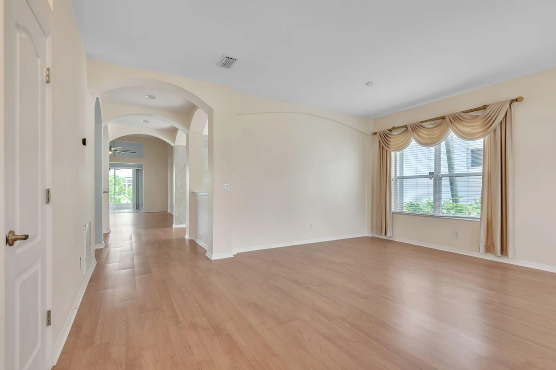 Photo of 411 Whelk Place