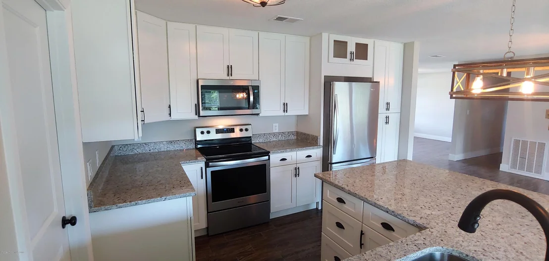 Photo of 2187 Montgomery Road