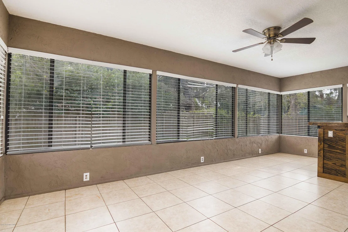 Photo of 1125 Fairlawn Drive