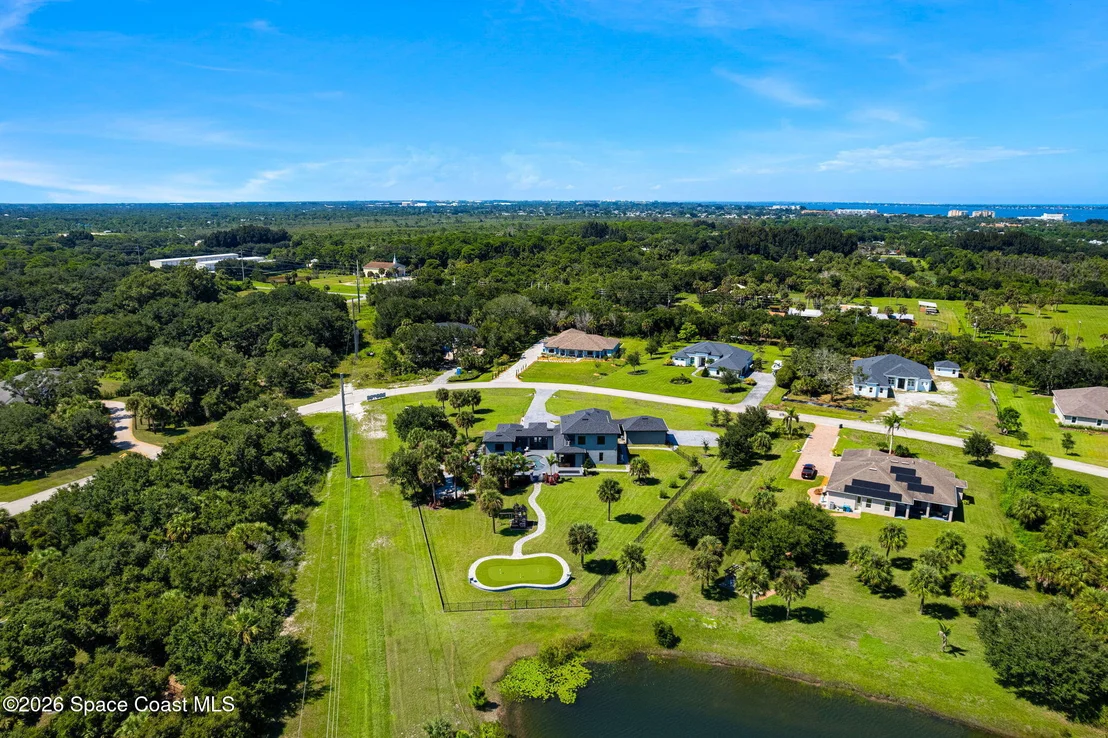 Photo of 2453 Westhorpe Drive