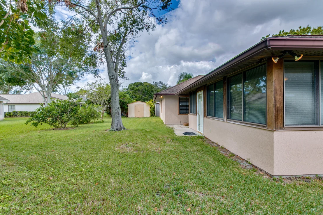 Photo of 927 Whisperpine Drive
