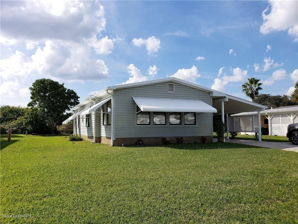 Photo of 7490 Blackhawk Road