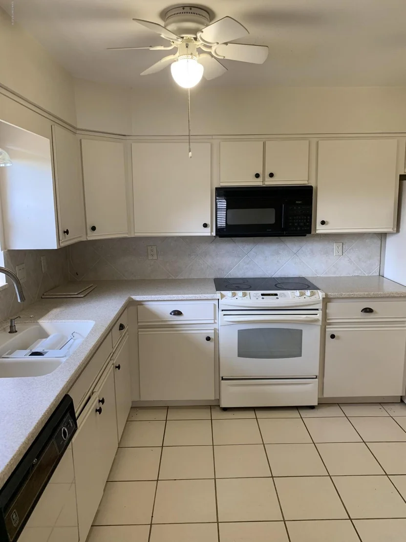 Photo of 3995 Tangle Drive