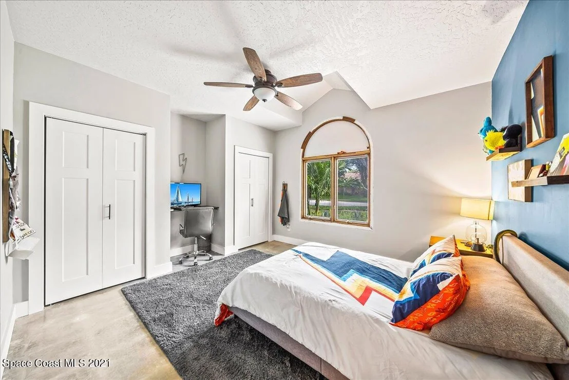 Photo of 629 Hummingbird Drive