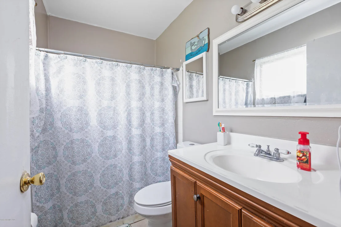 Photo of 1216 Dawn Street NE
