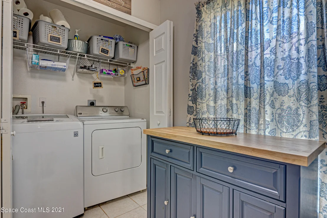 Photo of 2279 Myla Lane