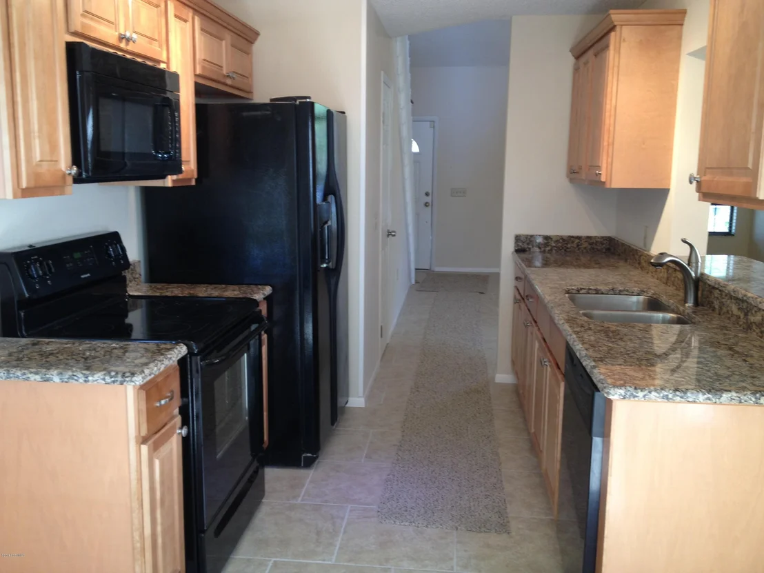 Photo of 1664 Clover Circle
