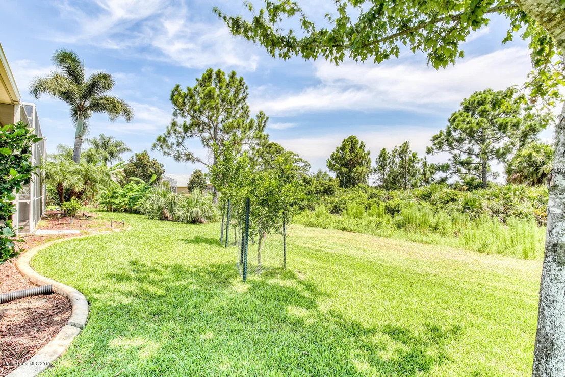 Photo of 979 Warbler Court