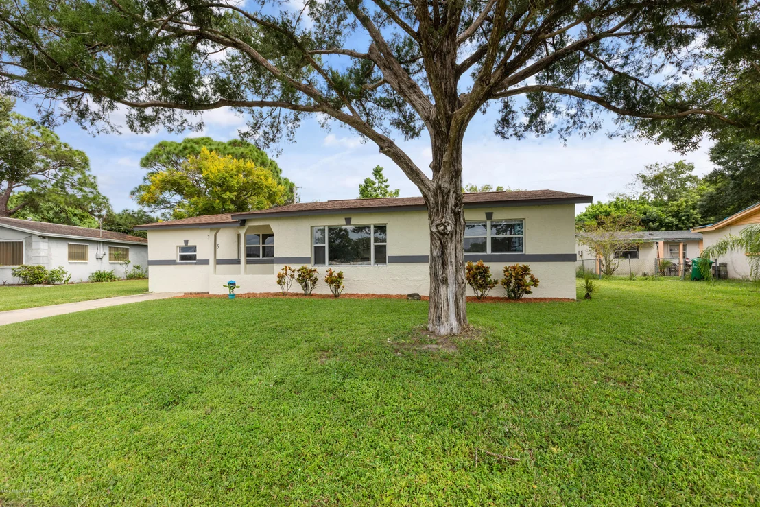 Photo of 3815 E Denton Circle