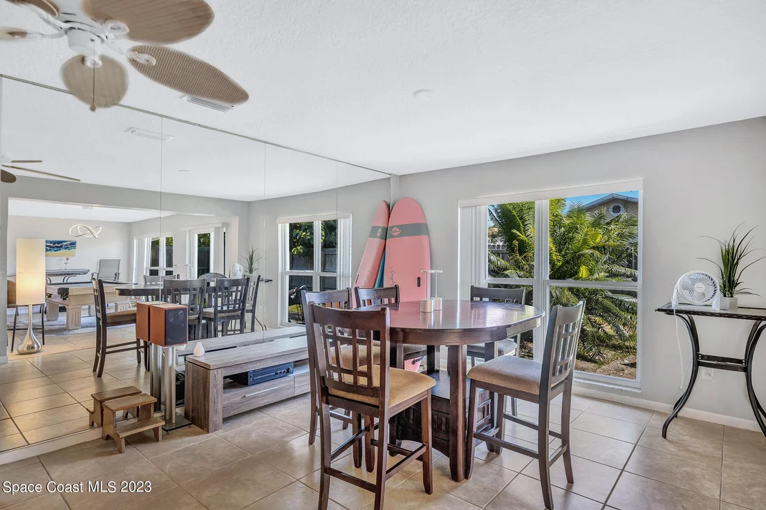Photo of 380 Bahama Drive