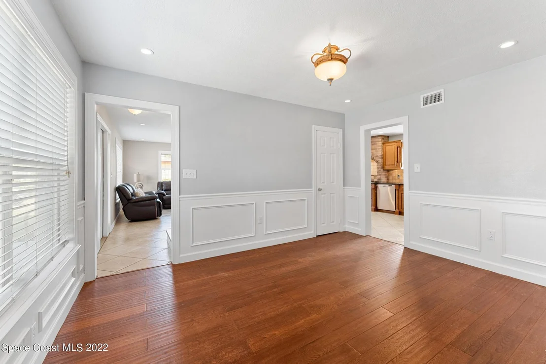 Photo of 49 Knollwood Drive