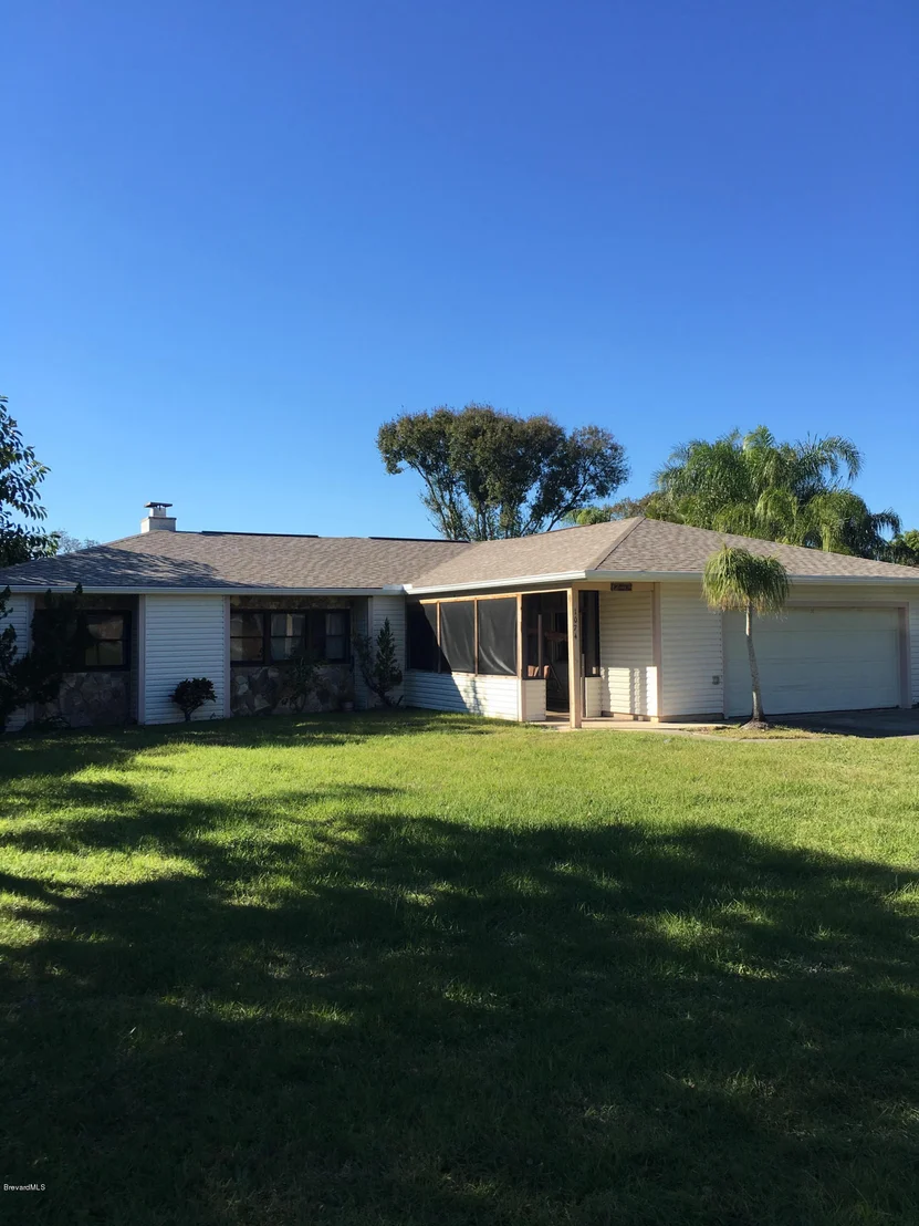 Photo of 1074 Citrus Avenue NE
