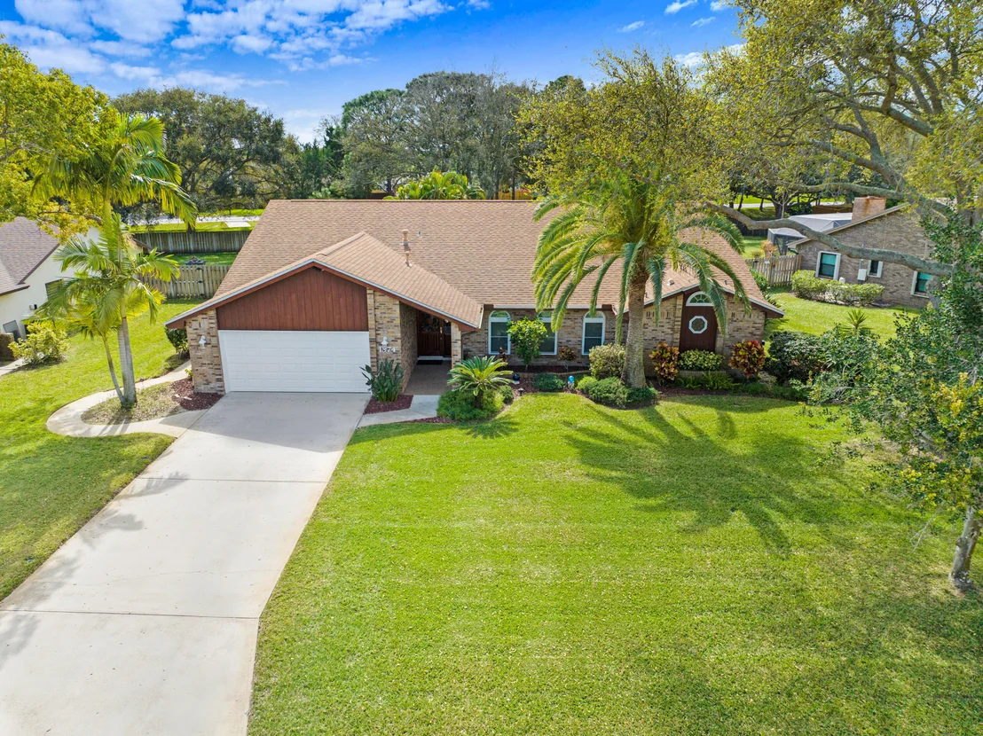 Photo of 1374 Silver Lake Drive