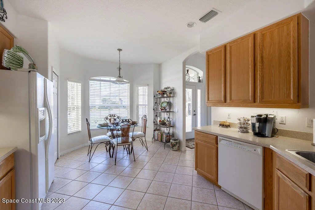 Photo of 4540 Portage Trail