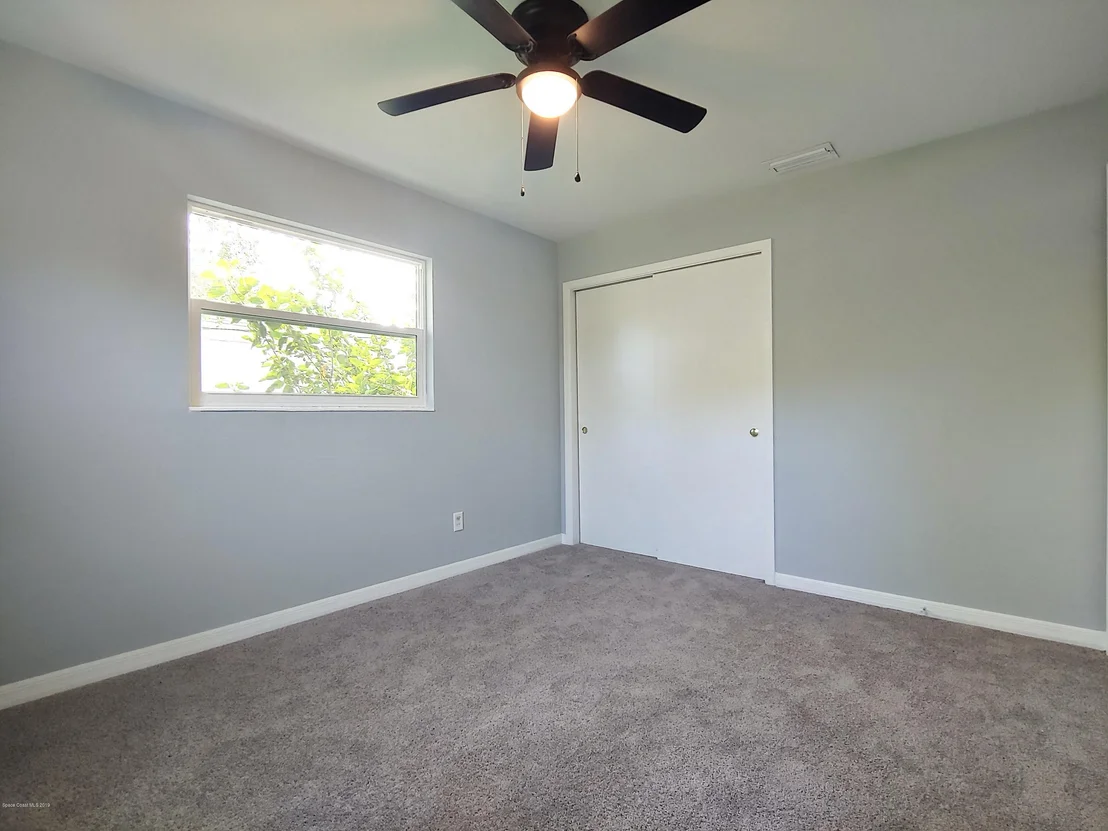 Photo of 1281 Estridge Drive