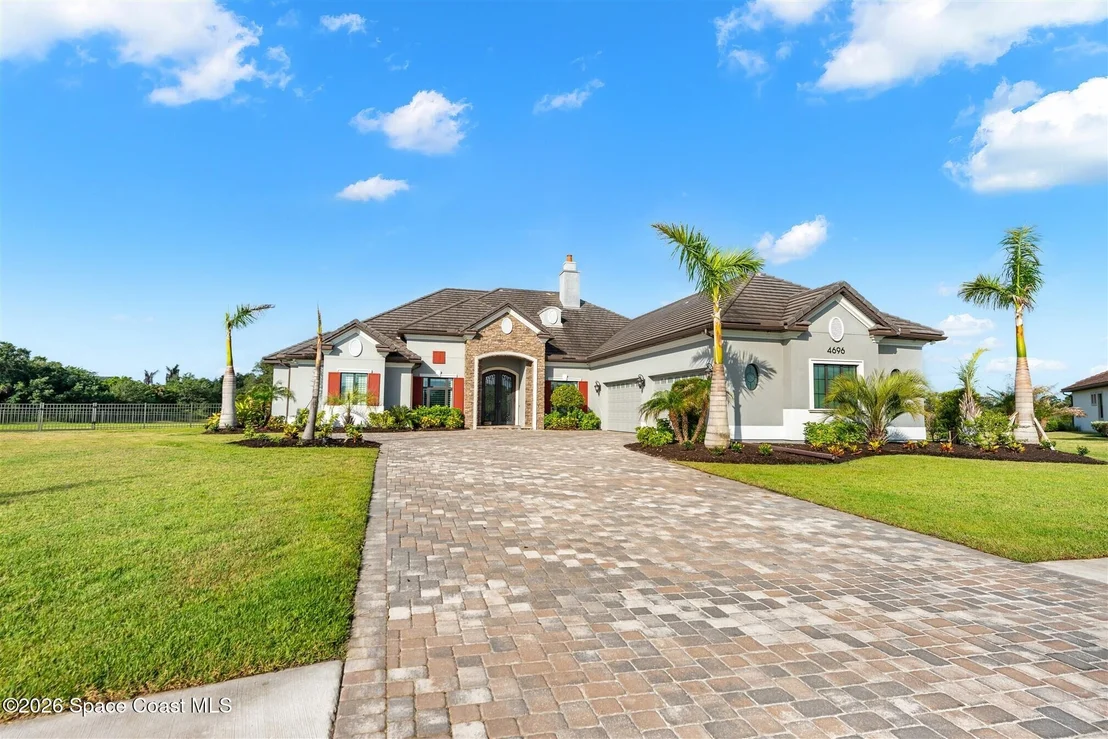 Photo of 4696 Tea Tree Court