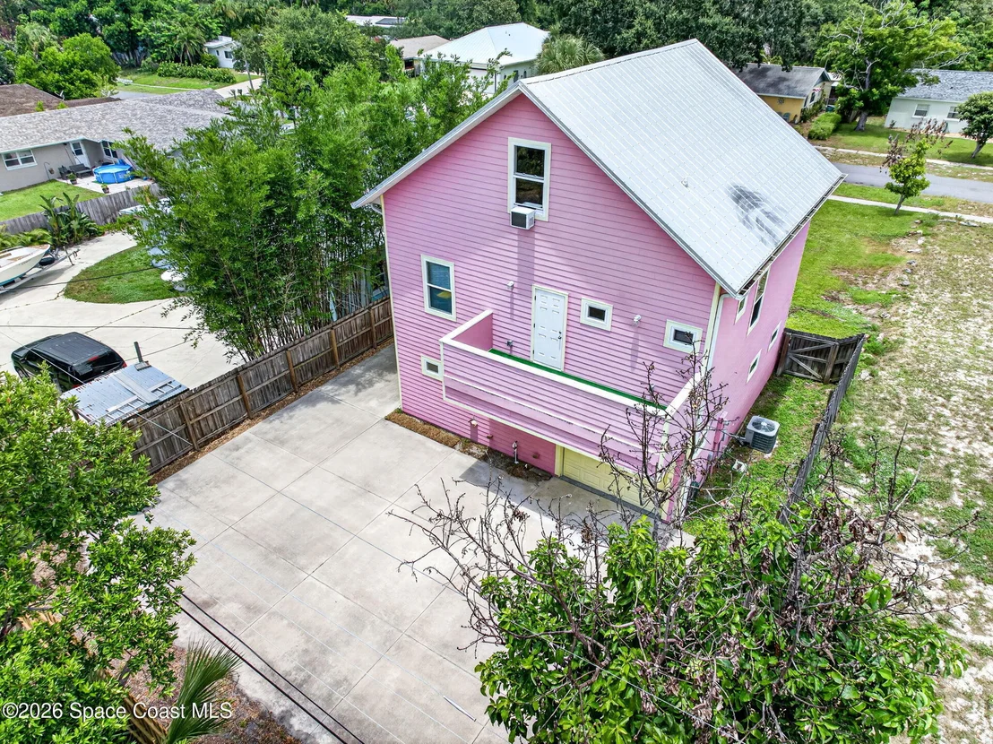 Photo of 323 Mc Leod Drive
