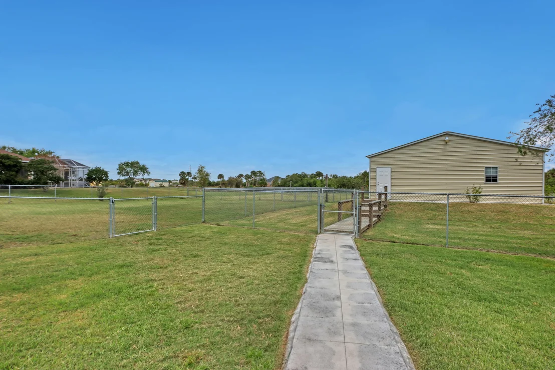 Photo of 1840 Barton Boulevard