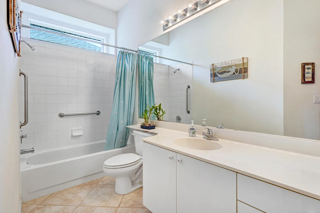 Photo of 2299 Addington Circle