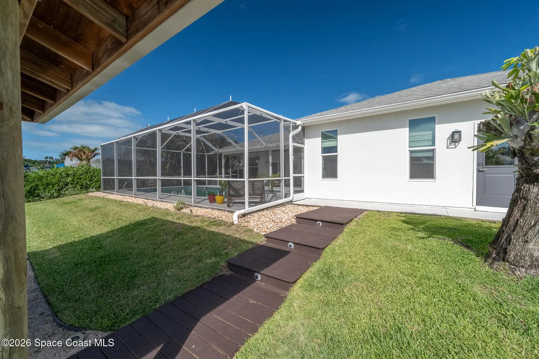 Photo of 447 Sandy Key