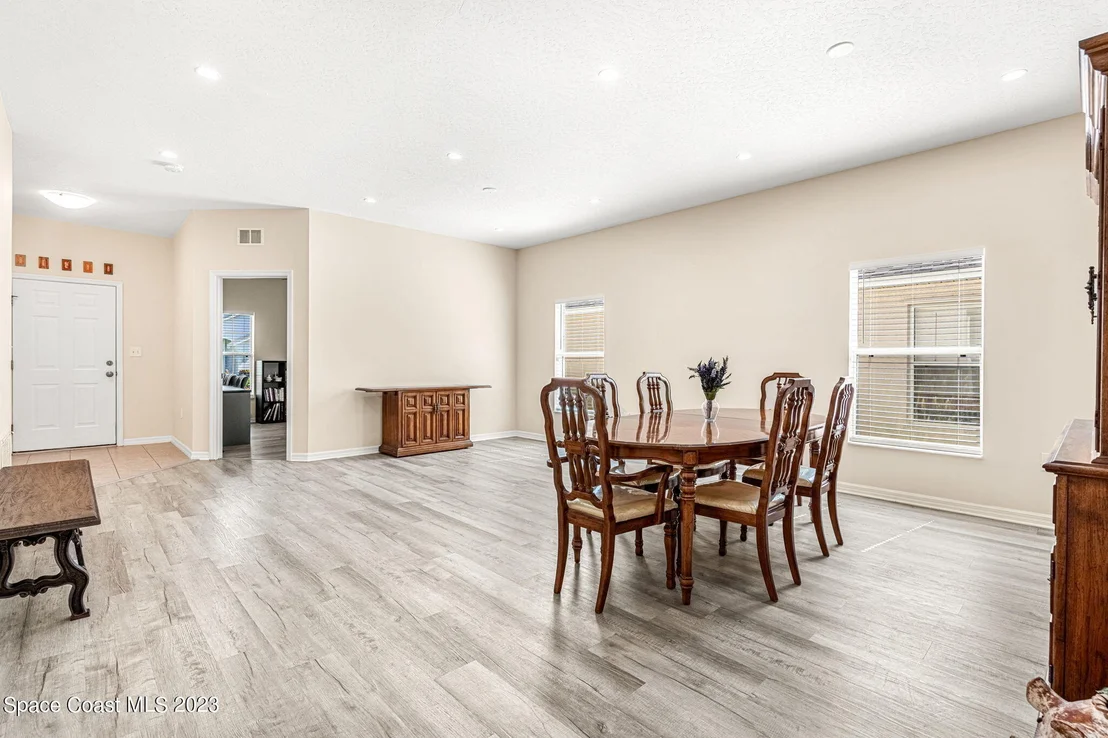 Photo of 5022 Outlook Drive