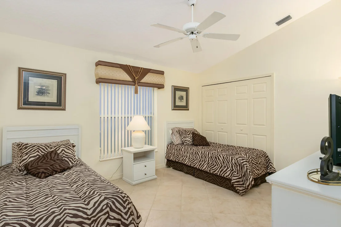 Photo of 3861 Saint Armens Circle