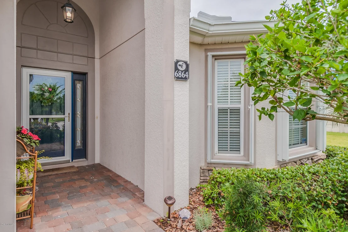 Photo of 6864 Renshaw Drive