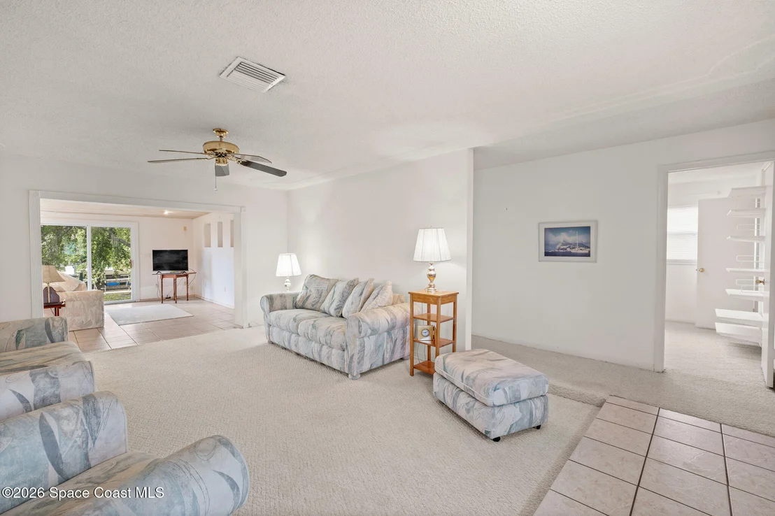 Photo of 413 Sparrow Drive
