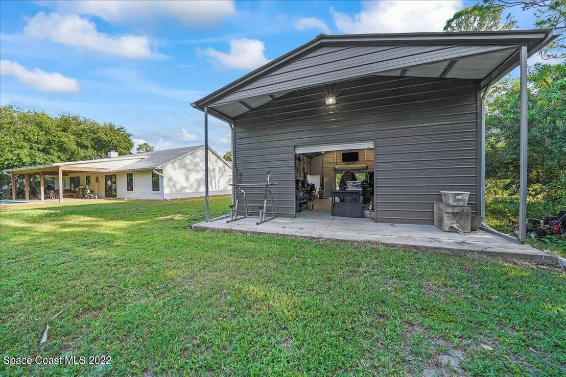Photo of 3385 Grant Road