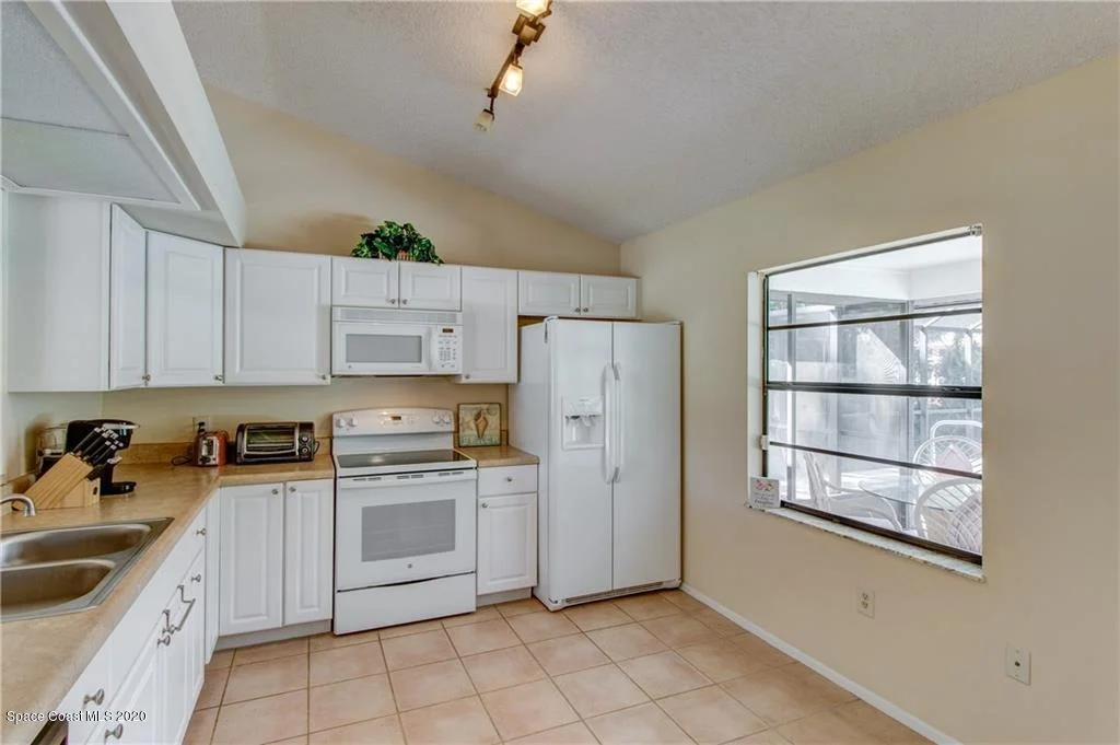 Photo of 1533 Polynesian Lane